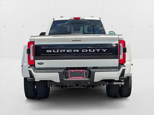 2025 Ford F-350 Platinum