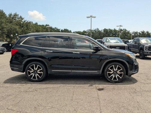 2020 Honda Pilot Touring 8-Passenger