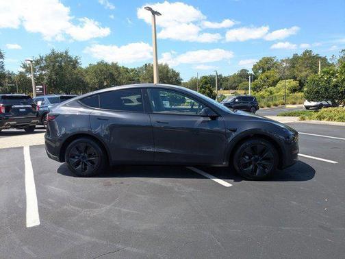 Silver/Gray 2024 Tesla Model Y Long Range Dual Motor All-Wheel Drive
