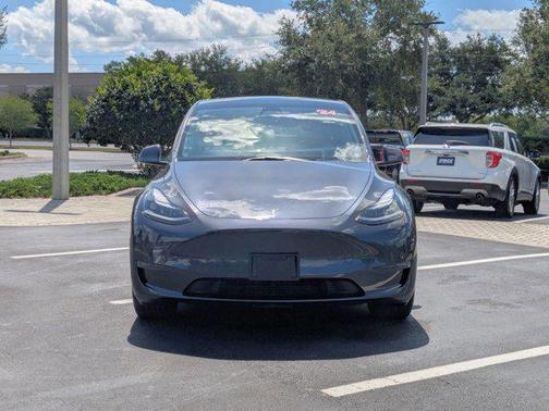 Silver/Gray 2024 Tesla Model Y Long Range Dual Motor All-Wheel Drive