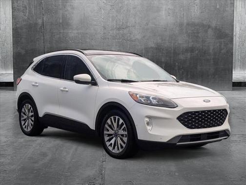 2020 Ford Escape Titanium