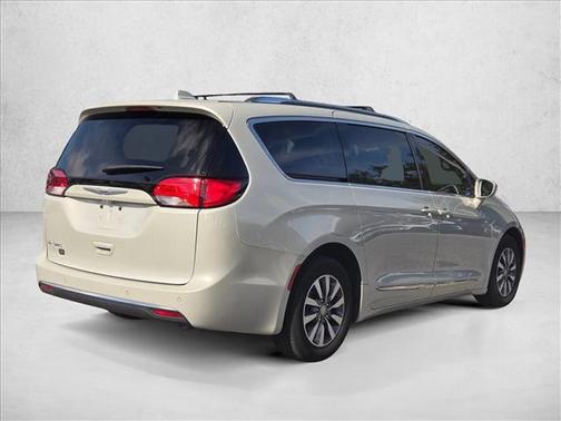 2020 Chrysler Pacifica Touring-L Plus