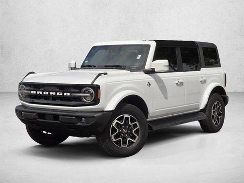 Oxford White 2025 Ford Bronco Outer Banks