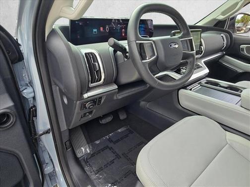 Glacier Gray Metallic Tri-Coat 2026 Ford Expedition Max Platinum