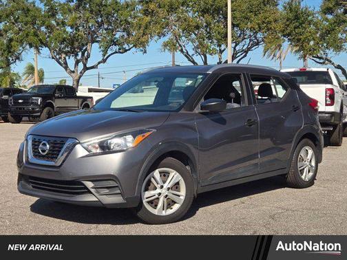 2019 Nissan Kicks S
