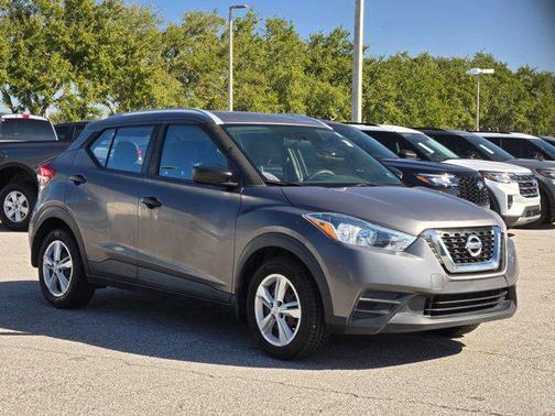 2019 Nissan Kicks S