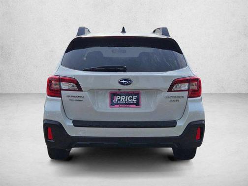 Crystal White Pearl 2019 Subaru Outback 3.6R Limited