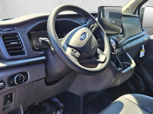 Oxford White 2026 Ford Transit-250 Base