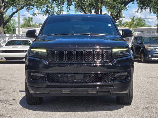 2022 Jeep Wagoneer Series II Carbide 4x2