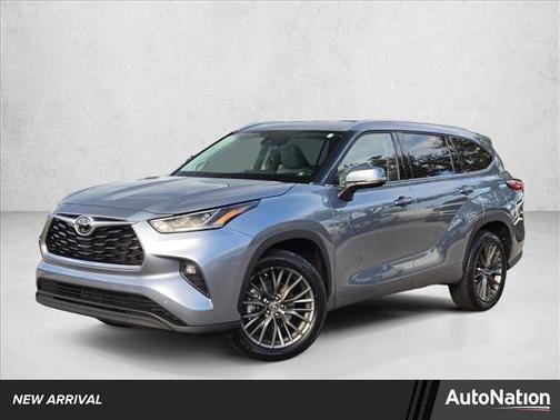 2023 Toyota Highlander Platinum