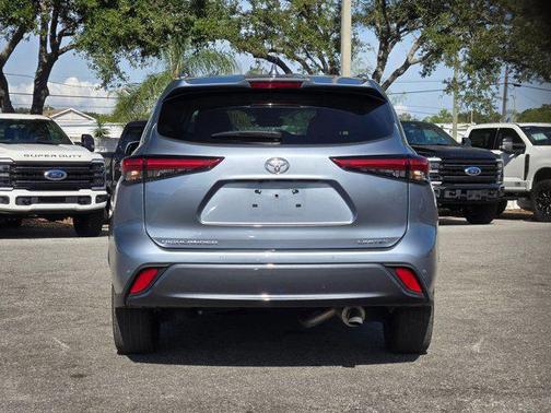 2023 Toyota Highlander Platinum