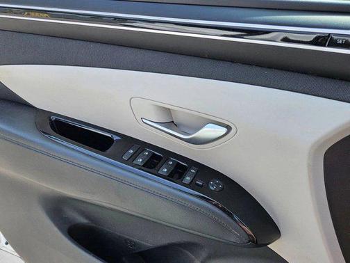 Quartz White 2022 Hyundai TUCSON Limited