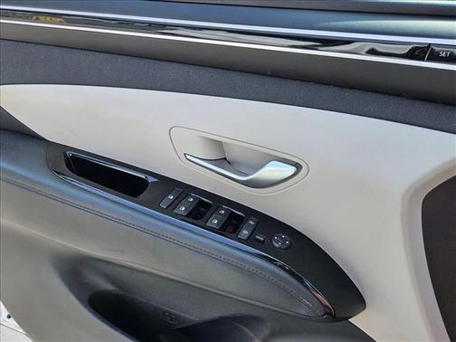 Quartz White 2022 Hyundai TUCSON Limited