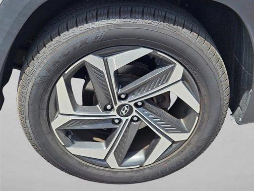 Quartz White 2022 Hyundai TUCSON Limited