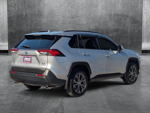 2022 Toyota RAV4 Hybrid XLE Premium