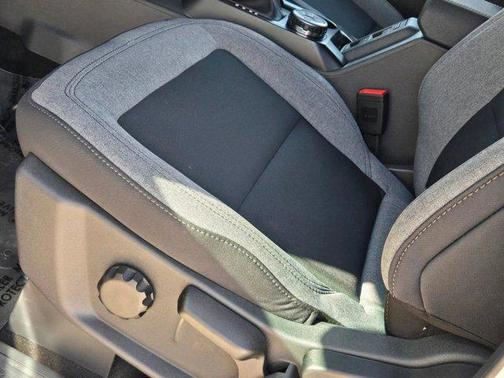 Avalanche Gray 2026 Ford Bronco Base