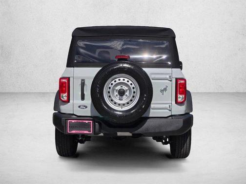 Avalanche Gray 2026 Ford Bronco Base