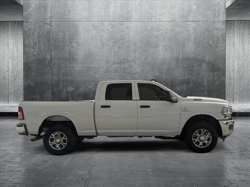 2024 RAM 2500 Tradesman Crew Cab 4x4 6'4' Box