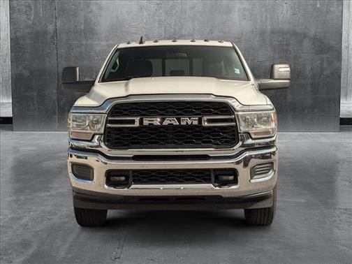 2024 RAM 2500 Tradesman Crew Cab 4x4 6'4' Box