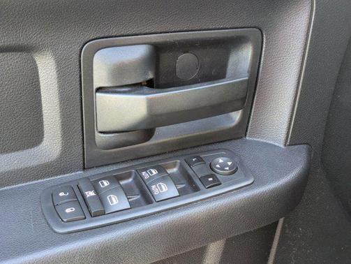 2016 RAM 1500 Tradesman/Express