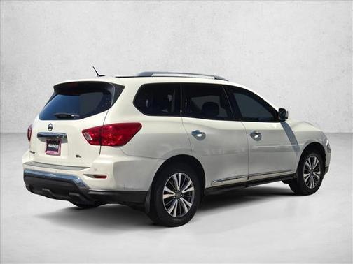 2018 Nissan Pathfinder SL