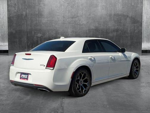 2015 Chrysler 300 S