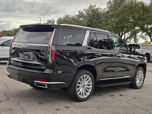 2024 Cadillac Escalade Luxury