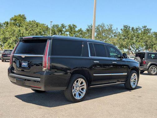 2016 Cadillac Escalade ESV Platinum