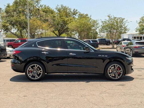2017 Maserati Levante S