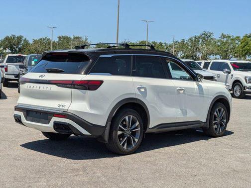 2024 INFINITI QX60 Luxe