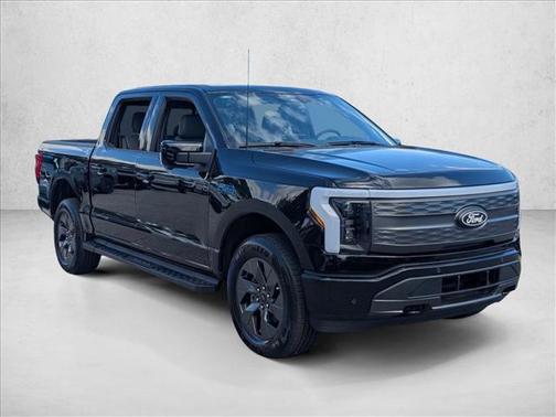 2025 Ford F-150 Lightning LARIAT