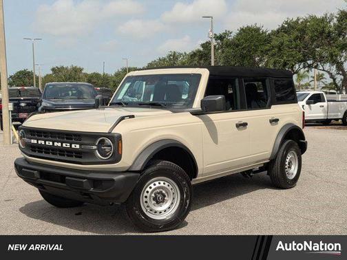 2025 Ford Bronco Base
