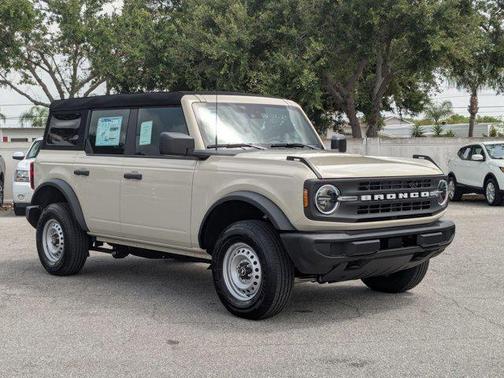 2025 Ford Bronco Base