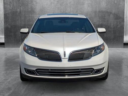 2015 Lincoln MKS Base