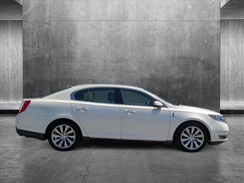 2015 Lincoln MKS Base