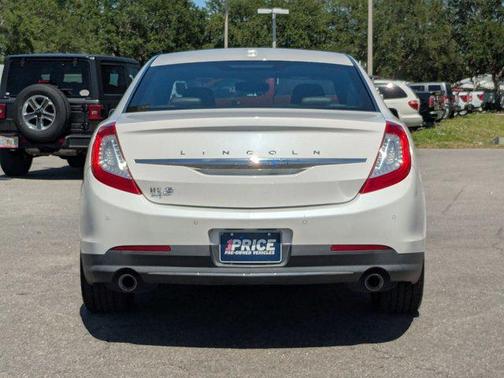 2015 Lincoln MKS Base