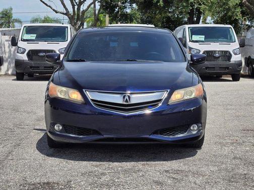 2013 Acura ILX 2.0L w/Premium Package