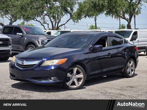 2013 Acura ILX 2.0L w/Premium Package