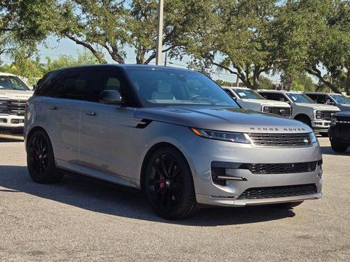2024 Land Rover Range Rover Sport SE