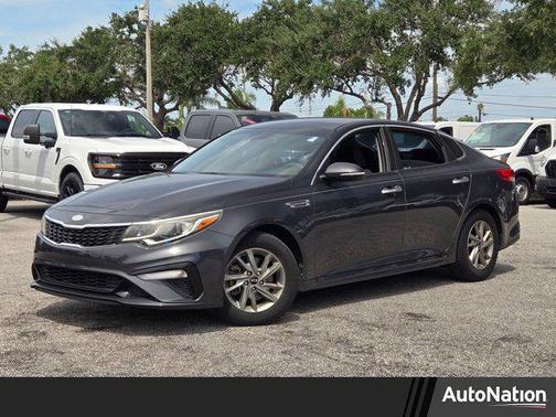 2019 Kia Optima LX