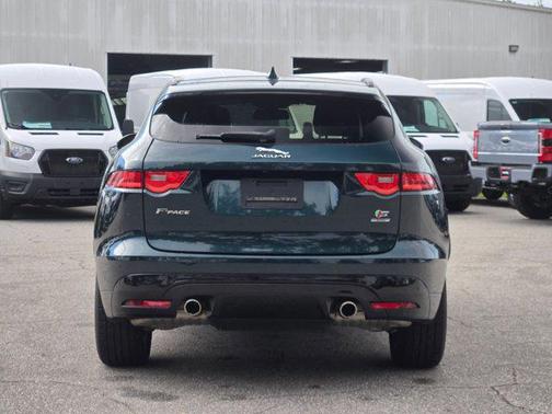 2018 Jaguar F-PACE S