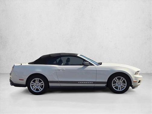 2012 Ford Mustang V6