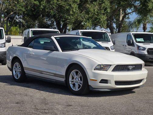 2012 Ford Mustang V6