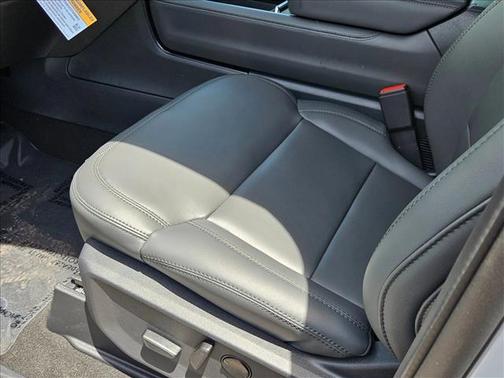 Space Silver Metallic 2026 Ford Expedition Max Active 4x2