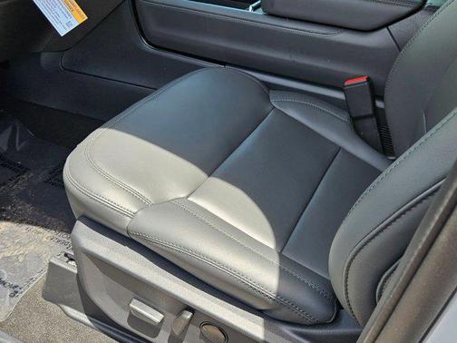 Space Silver Metallic 2026 Ford Expedition Max Active 4x2