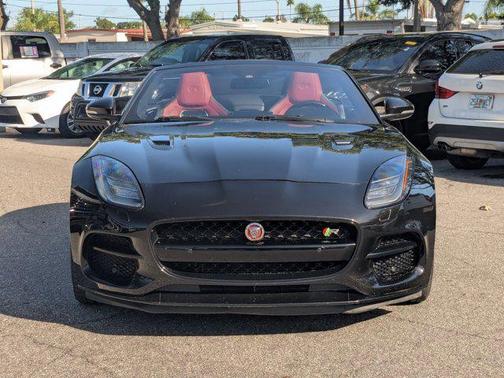 2018 Jaguar F-TYPE R