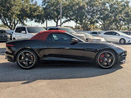 2018 Jaguar F-TYPE R