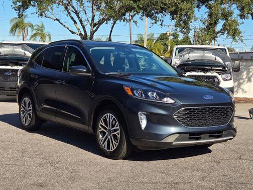 2022 Ford Escape SEL