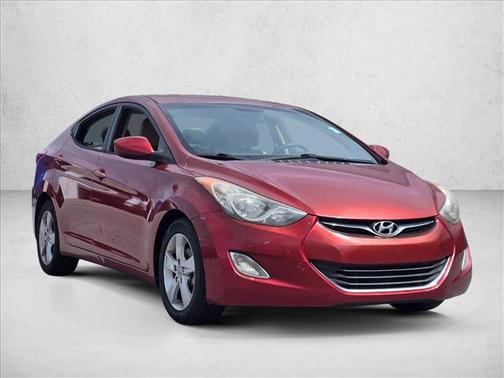 Sparkling Ruby 2013 Hyundai ELANTRA GLS