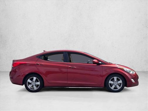 Sparkling Ruby 2013 Hyundai ELANTRA GLS